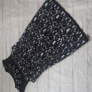 ADRIANNA PAPELL LACE DRESS WITH BEAD DETAILS